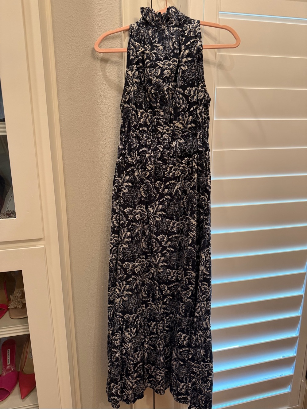 Like New Pearl by Lela Rose Navy & White Floral High-Neck Maxi Dress. Size XS